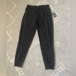 Oiselle team volée track pants (TAGGED)